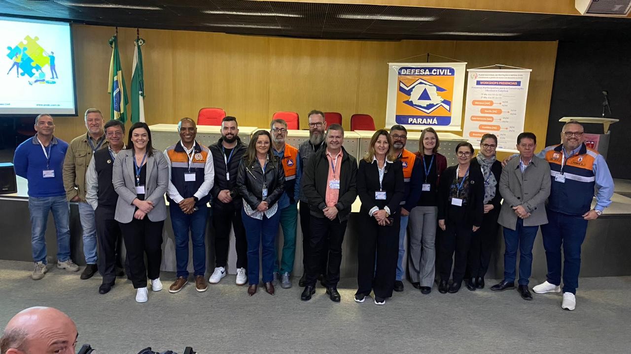 Defesa Civil de Rio Grande se capacita em congresso nacional para reforçar a proteção e gestão de riscos e desastres