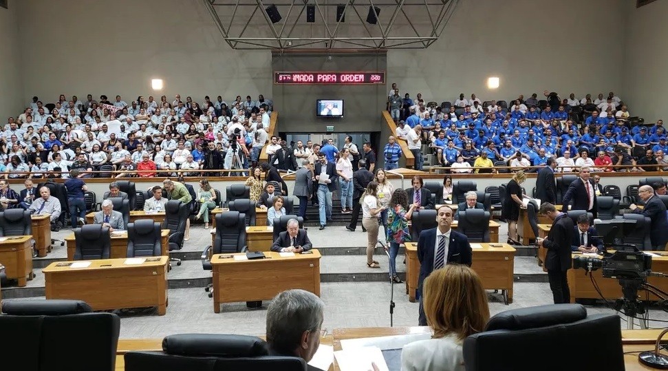 Porto Alegre: Câmara de Vereadores reduzirá número de cadeiras de 36 para 35 por orientação do MPRS