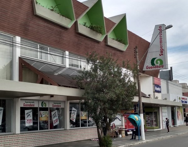 Sine/FGTAS e Supermercados Guanabara oferecem mais de 100 vagas de emprego nesta sexta-feira (27)