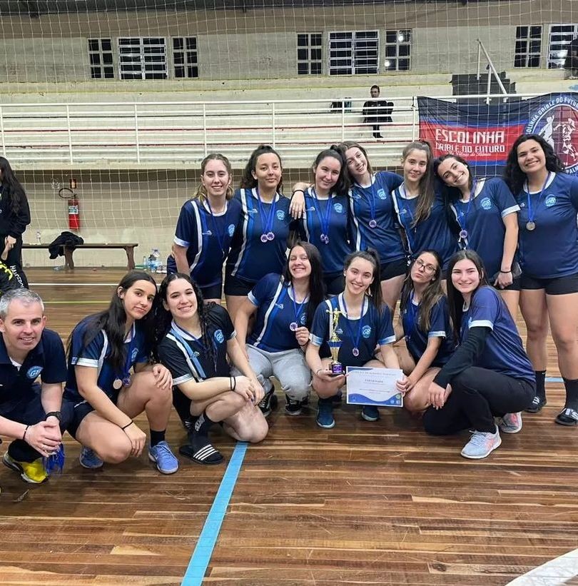Equipe feminina de handebol do Grêmio Ball é campeã da Copa Sul