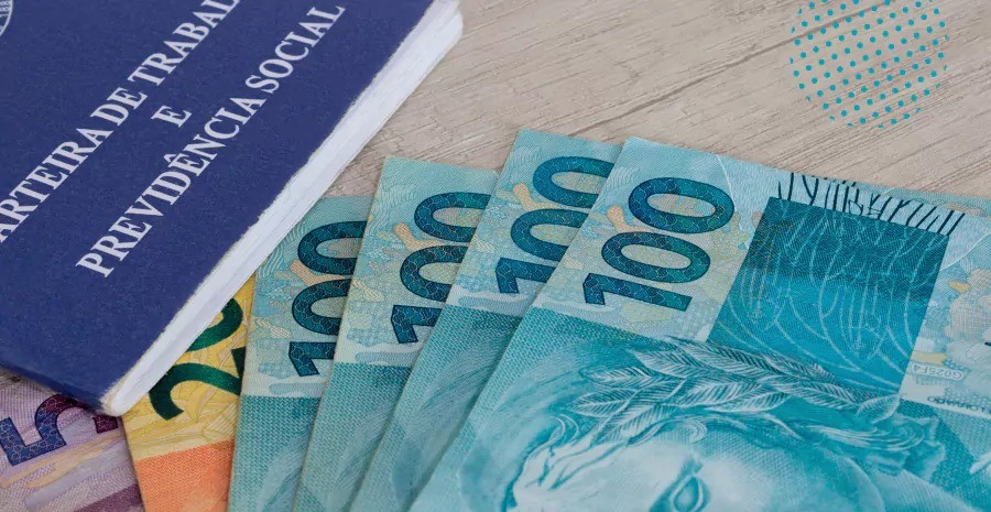 Servidores estaduais recebem primeira parcela do 13º salário nesta quarta-feira (1º)