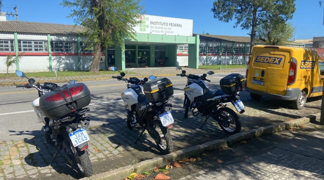 Brigada Militar de Rio Grande garante a segurança no transporte das provas do ENEM