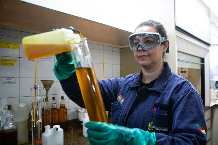 Refinaria Riograndense processou, pela 1ª vez, carga com matéria prima 100% renovável