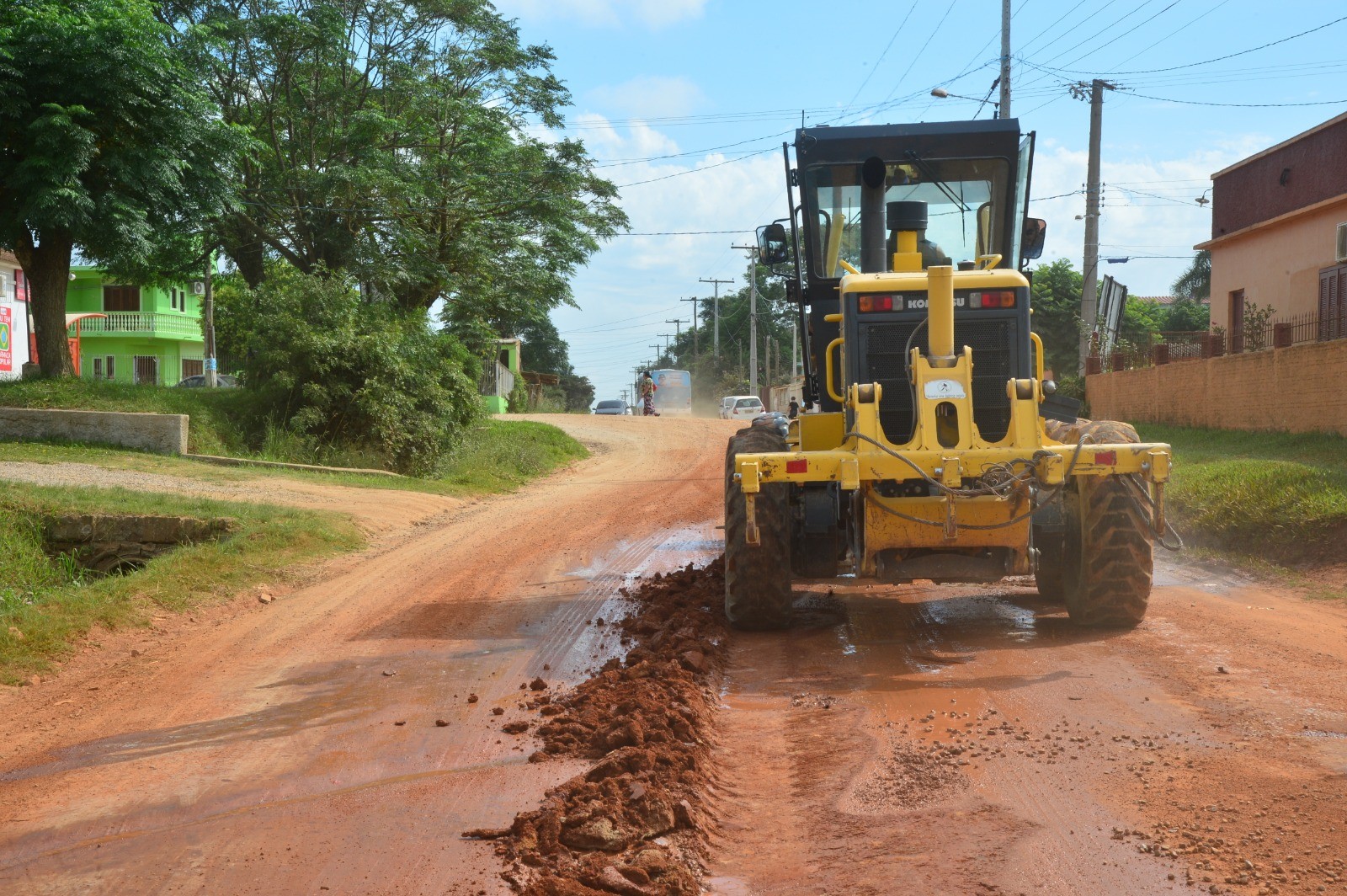 Zeladoria estima que precisa de um mês para passar a patrola em todas as ruas de Rio Grande