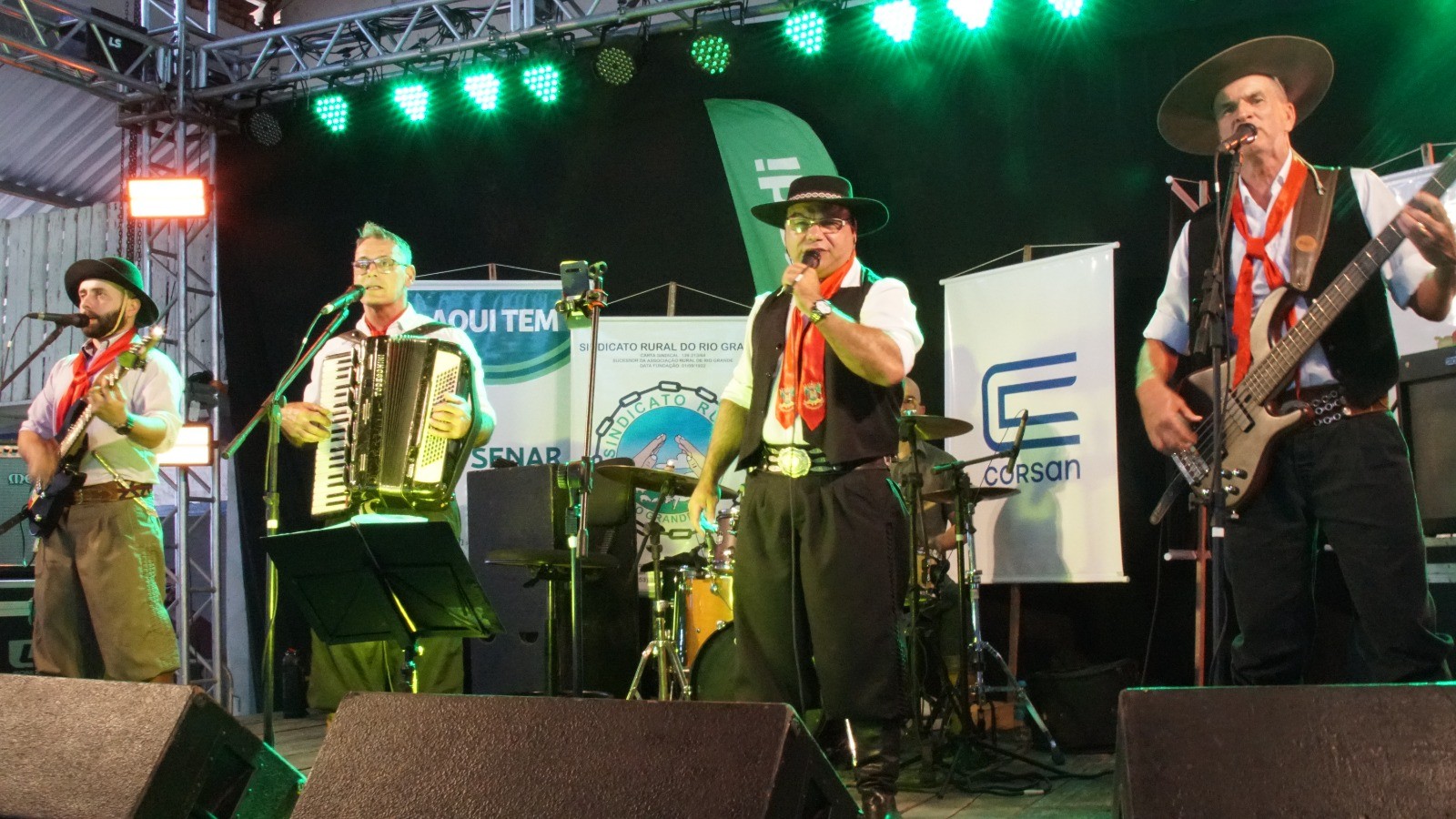 Com mateada da Oceano, 49ª Expofeira recebeu bom público no domingo (19)