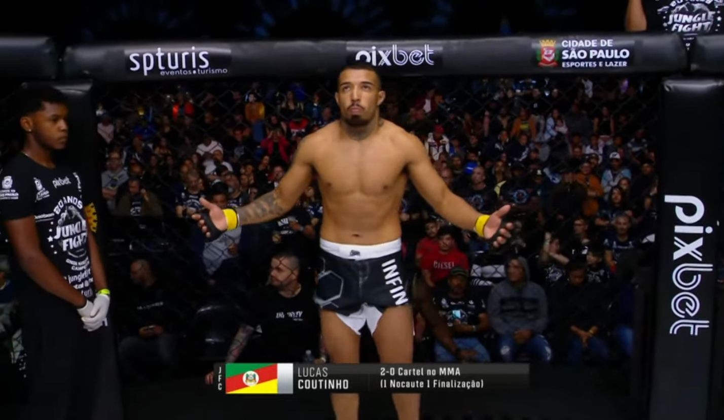 Rio-grandino Lucas Coutinho vence luta no Jungle Fight
