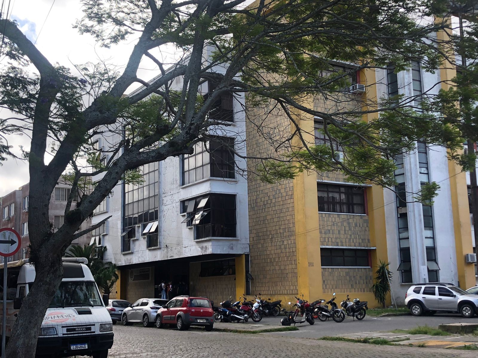 Furg afasta estudante após denúncias de assédio e caso de agressão