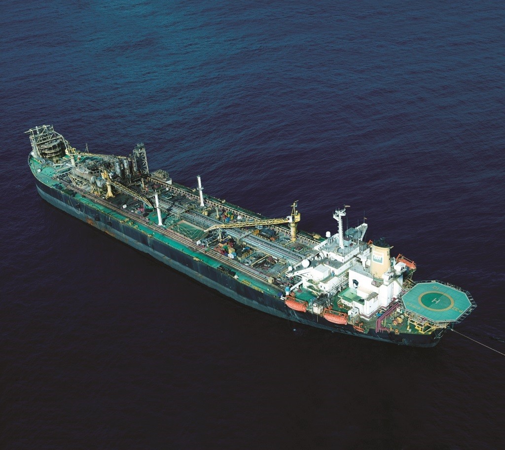 Plataforma P-32 deve chegar em Rio Grande até o final da semana para ser desmontada