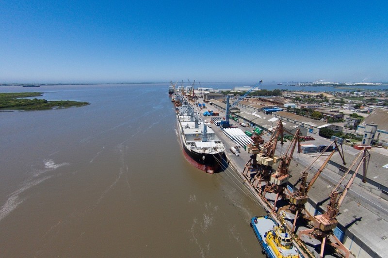Dragagem: Porto do Rio Grande deve ter calado de 14 metros 