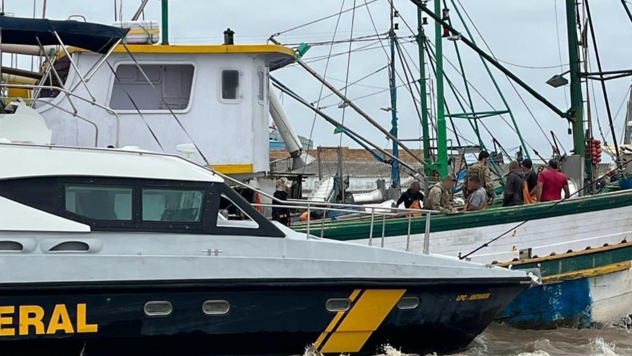 PF apreende 46 toneladas de pescado em ação de fiscalização na costa sul do RS
