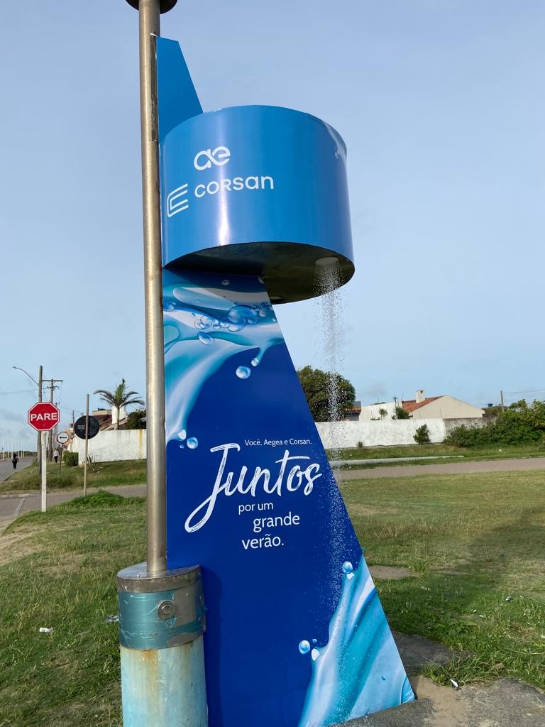 Chuveiros do Campo do Praião e Praça Vicente são revitalizados