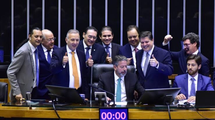 Entenda o que muda com a aprovação da reforma tributária