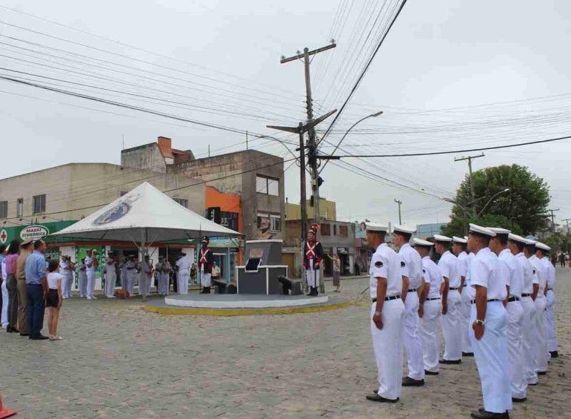 Busto do Almirante Tamandaré é reinaugurado em SJN