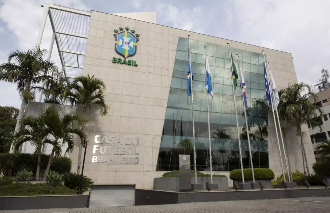 Crise na CBF: clubes brasileiros podem ser suspensos de torneios da Conmebol, diz Fifa