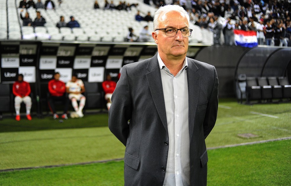 CBF escolhe Dorival Júnior para o comando da seleção brasileira