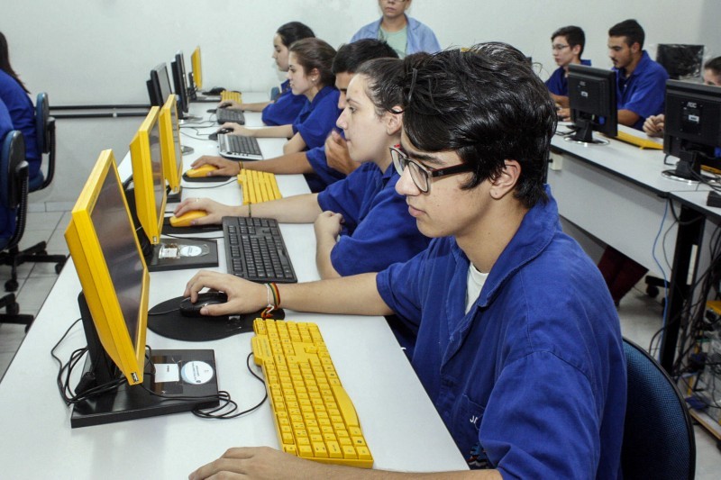 Rio Grande tem vaga para 10 cursos técnicos da rede estadual