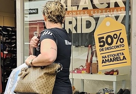 Black Friday acontece nesta sexta-feira (29); saiba como garantir seus direitos