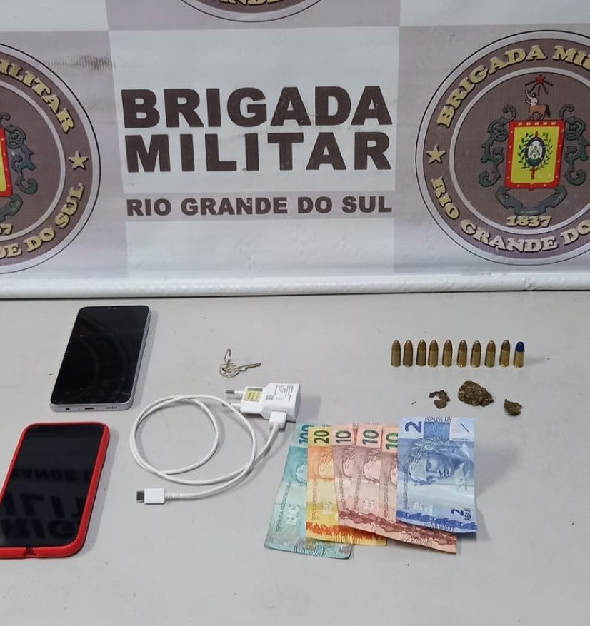Brigada Militar prende homem e apreende adolescente por porte ilegal de munição em Rio Grande