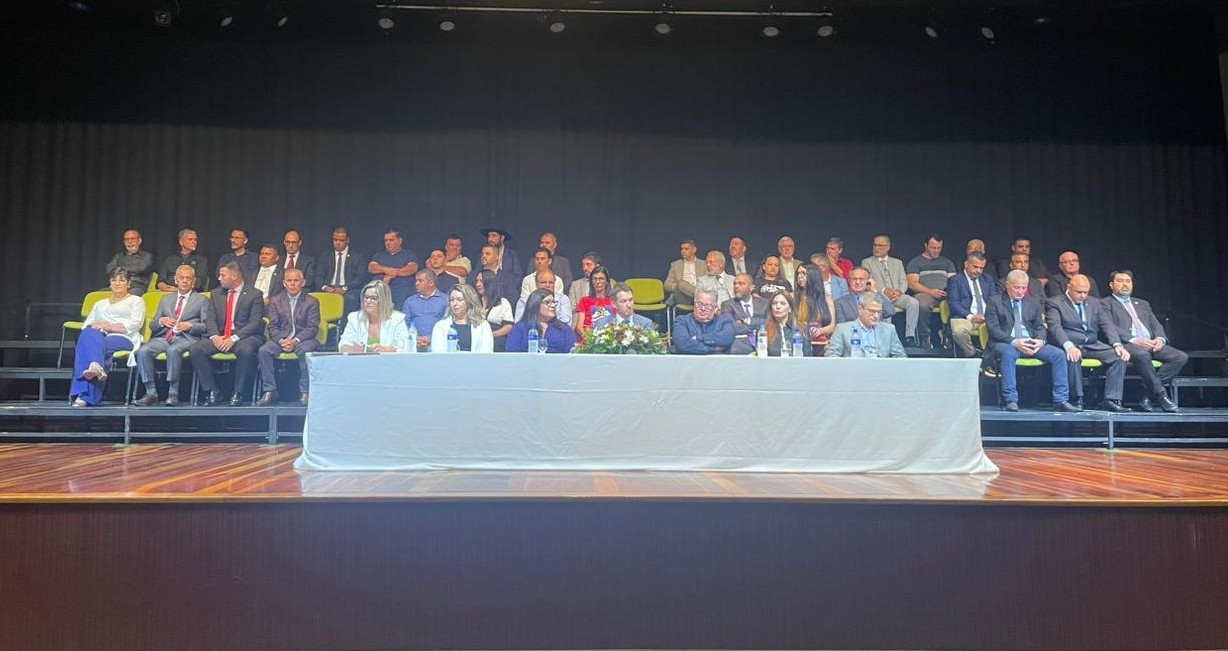Justiça eleitoral diploma políticos eleitos em Rio Grande para mandatos de 2025-2028