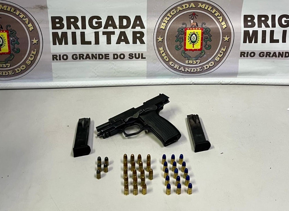 Homem é preso por porte ilegal de arma de fogo no centro de Rio Grande
