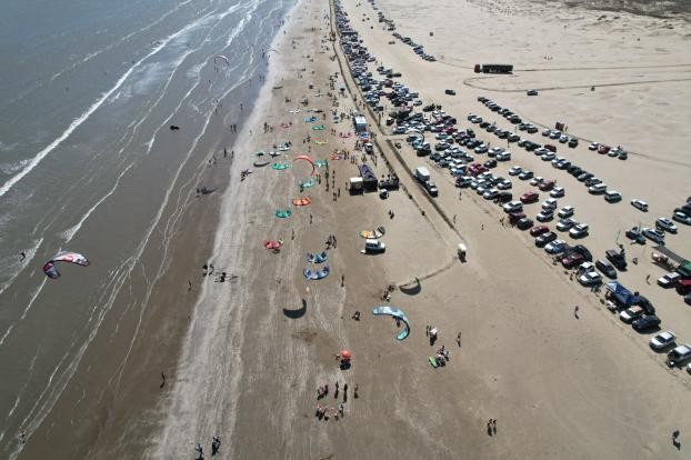 Veranistas reclamam de pouca disponibilidade de banheiros na Orla da Praia do Cassino