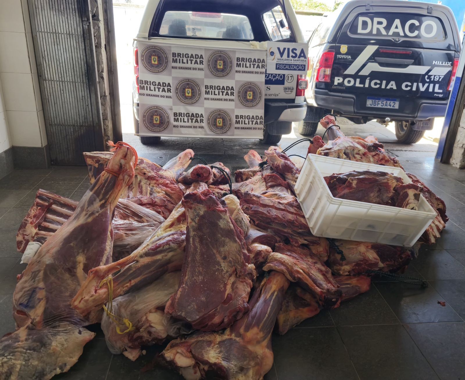 Operação conjunta apreende mais de duas toneladas de carne imprópria em Rio Grande  