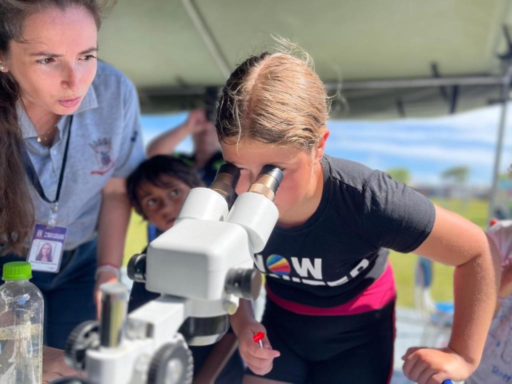 Prefeitura leva serviços públicos aos moradores do bairro Mangueira