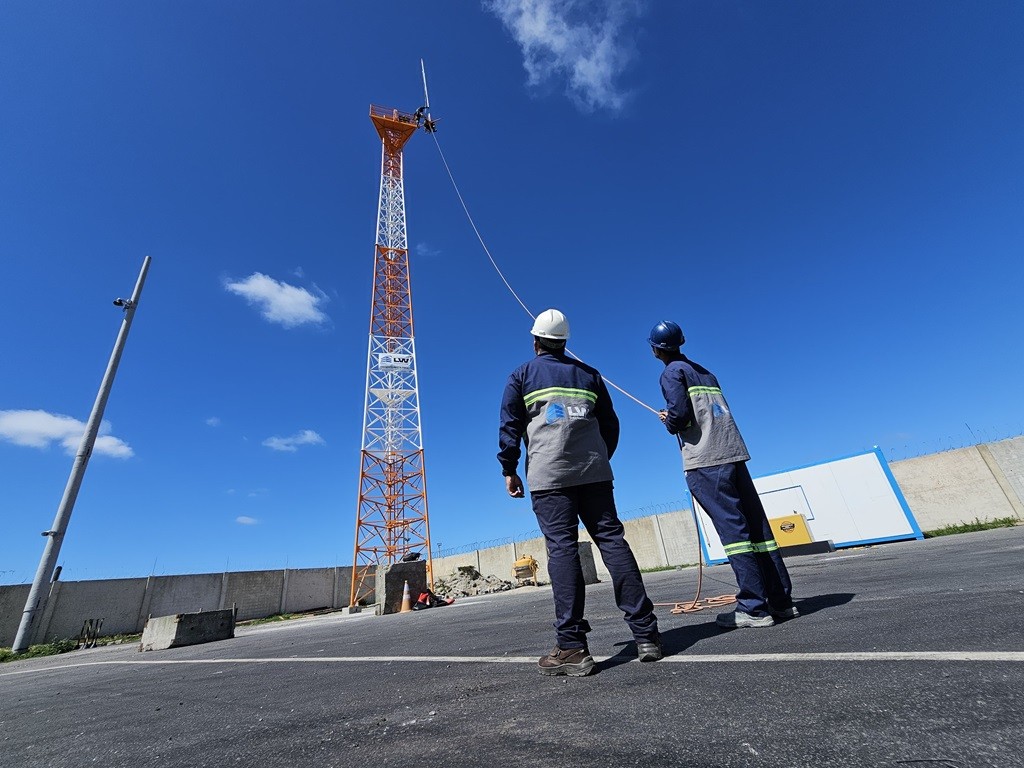 Porto do Rio Grande implementa tecnologia inédita para monitoramento marítimo em tempo real