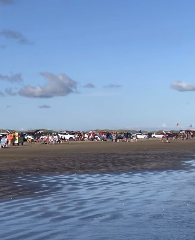 Praia do Cassino registra grande movimento no final de semana