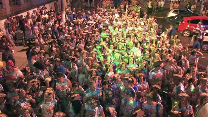 Confira quais blocos de carnaval ensaiam neste sábado (25) no Balneário Cassino