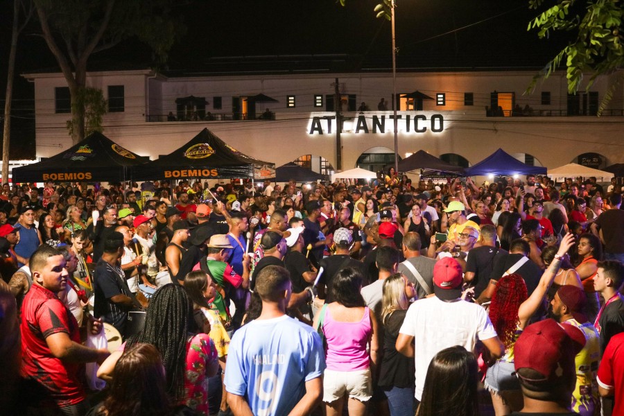 Confira quais blocos de carnaval ensaiam neste domingo (16) no Balneário Cassino