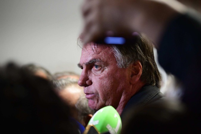 PGR denuncia Jair Bolsonaro e outras 33 pessoas por tentativa de golpe