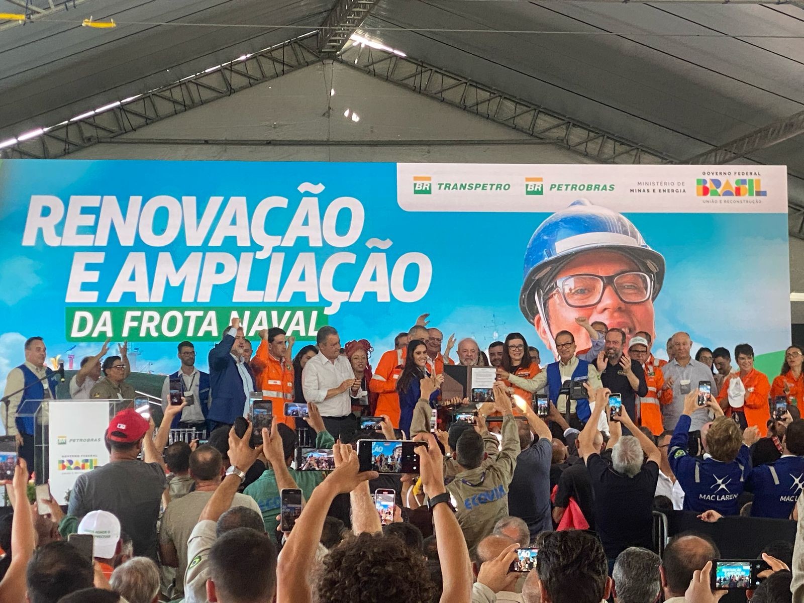Presidente Lula assina contratos para a construção de quatro navios no Estaleiro Rio Grande