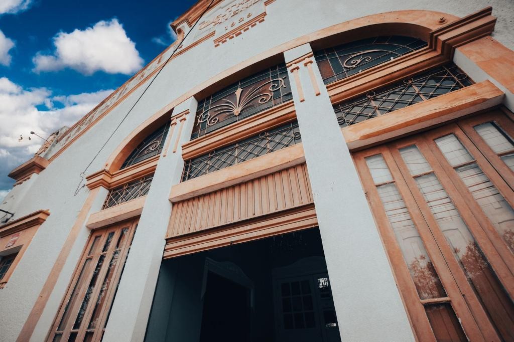 Teatro Municipal lança chamada pública para ocupação do palco