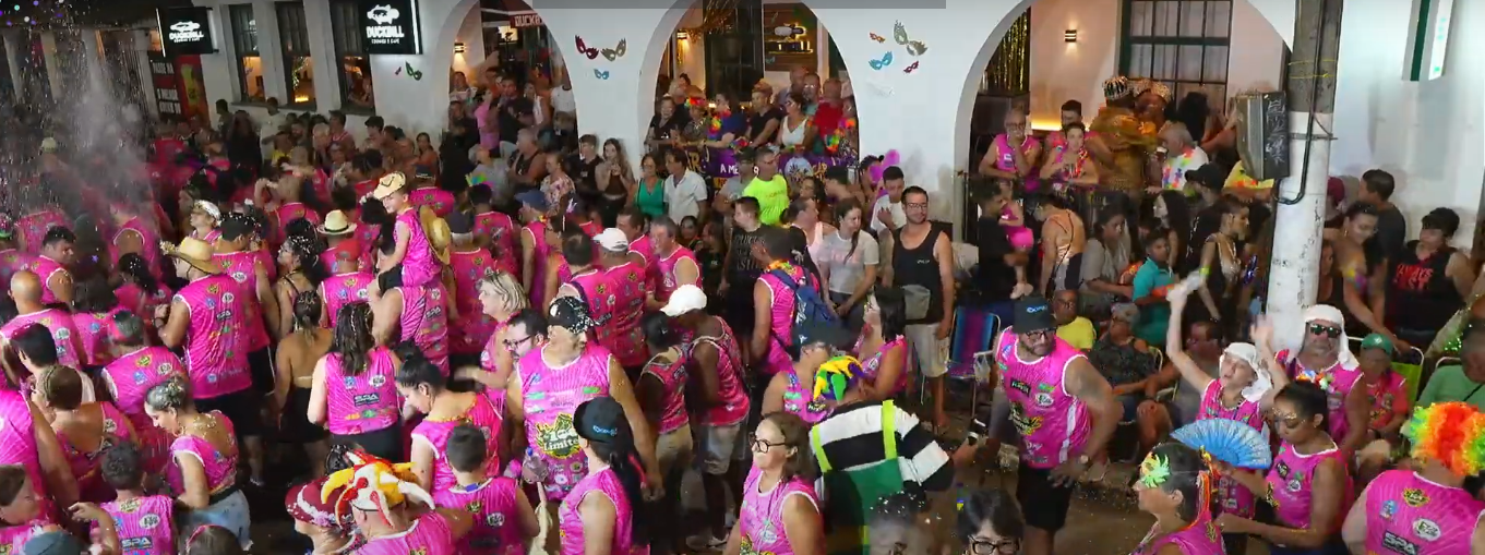 Saiba como foi a penúltima noite de desfiles do Carnaval 2025 no Balneário Cassino