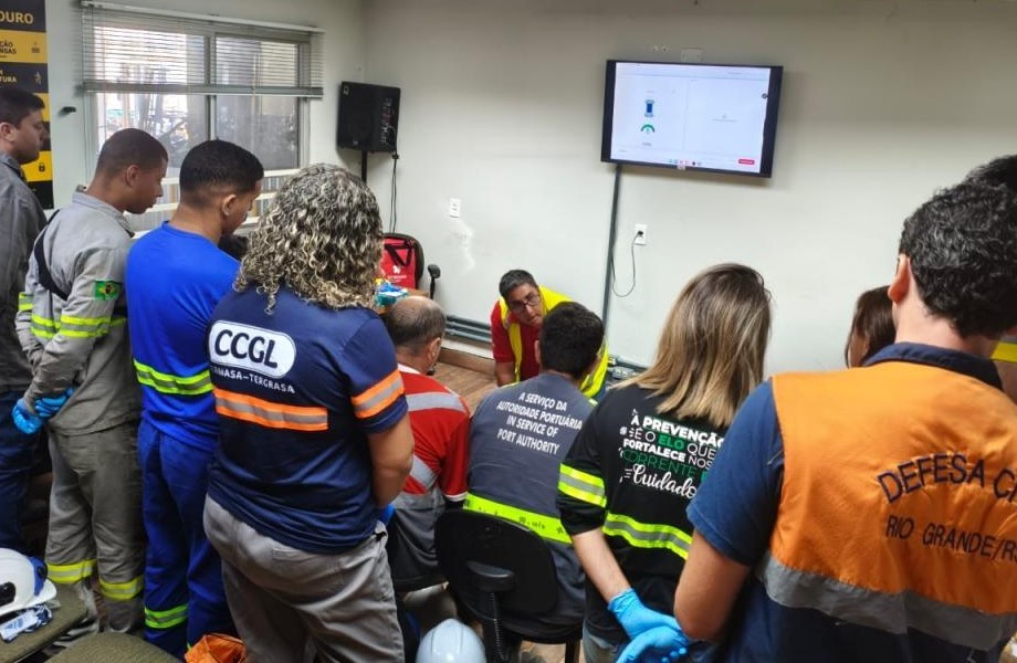 Defesa Civil participa do curso Resgate de Pessoa ao Mar