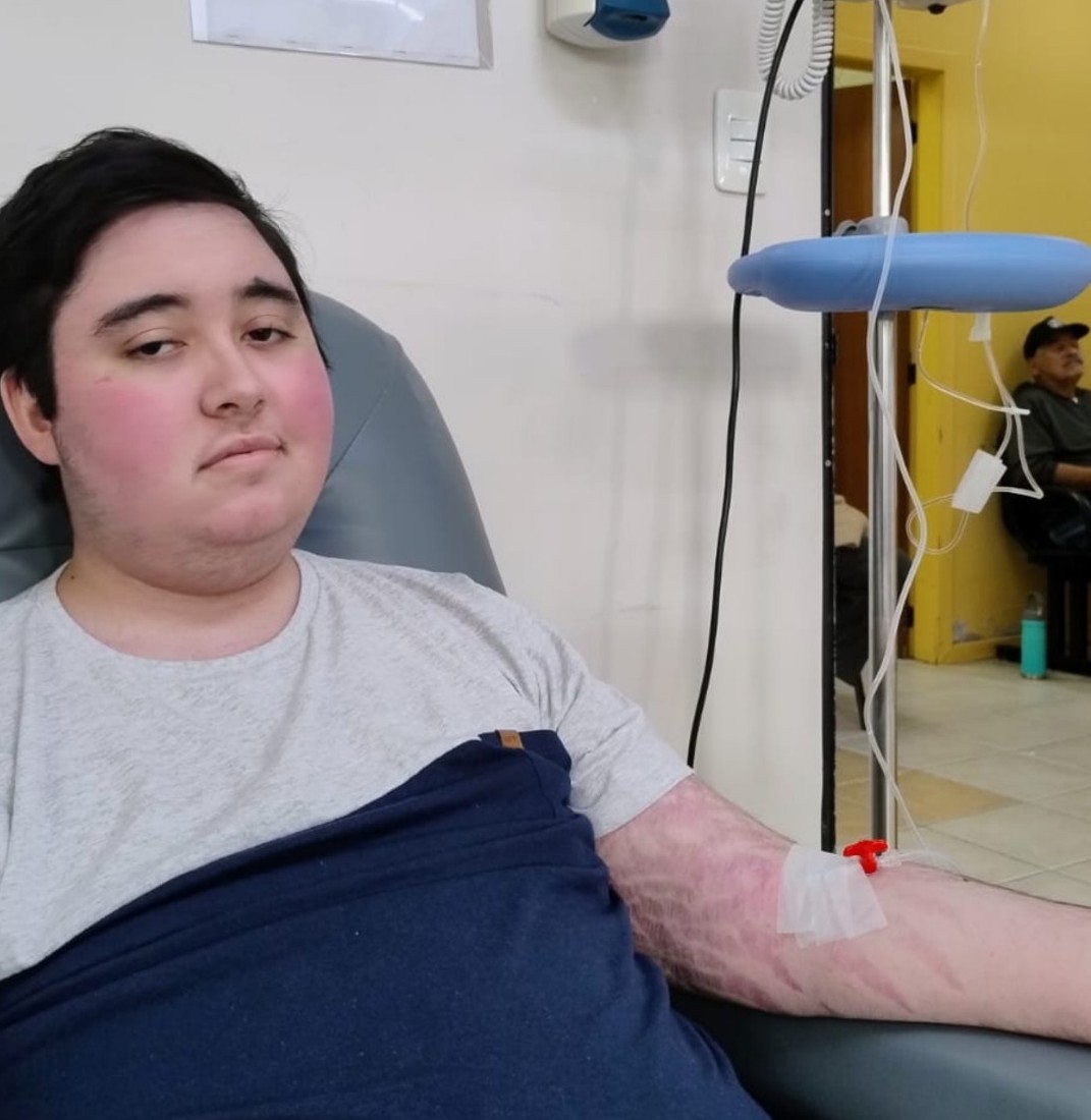 Ajude a salvar o Dudu: A luta de um jovem contra um tumor cerebral