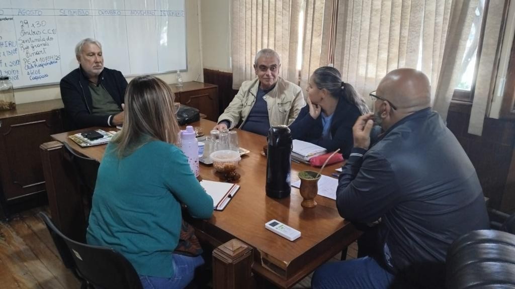 Secretaria do Cassino lança projeto-piloto para implantação de hortas nas escolas