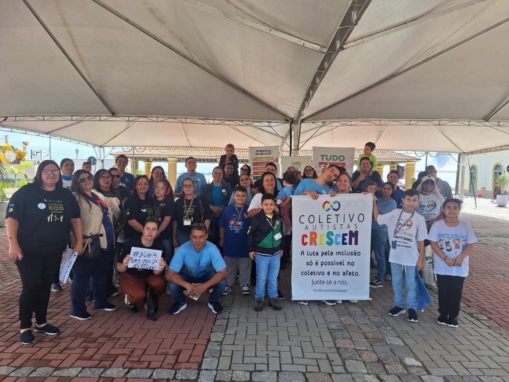 Caminhada em prol da inclusão e visibilidade do autismo mobiliza comunidade em Rio Grande