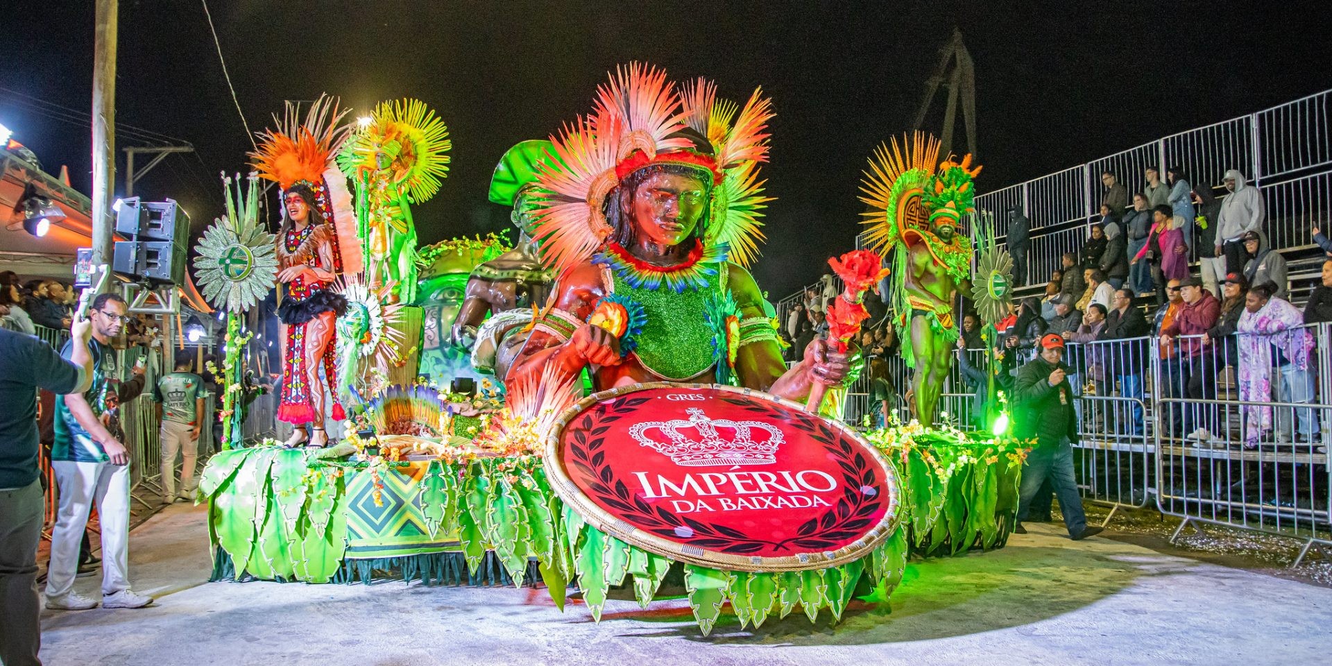 Império da Baixada é a grande campeã do Carnaval 2025 em Pelotas