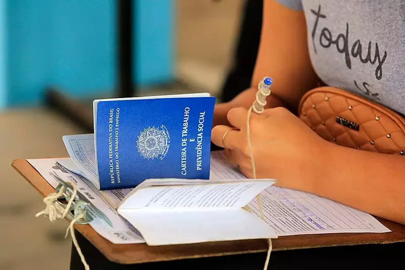  Com saldo positivo em março, RS bate recorde de carteiras de trabalho assinadas 