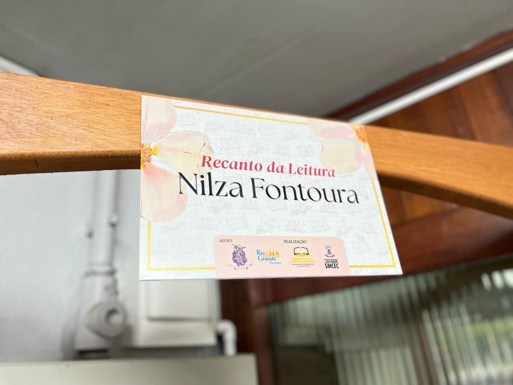 Recanto de Leitura Nilza Fontoura é reinaugurado ao lado do Mercado Público e homenageia referência da educação e literatura