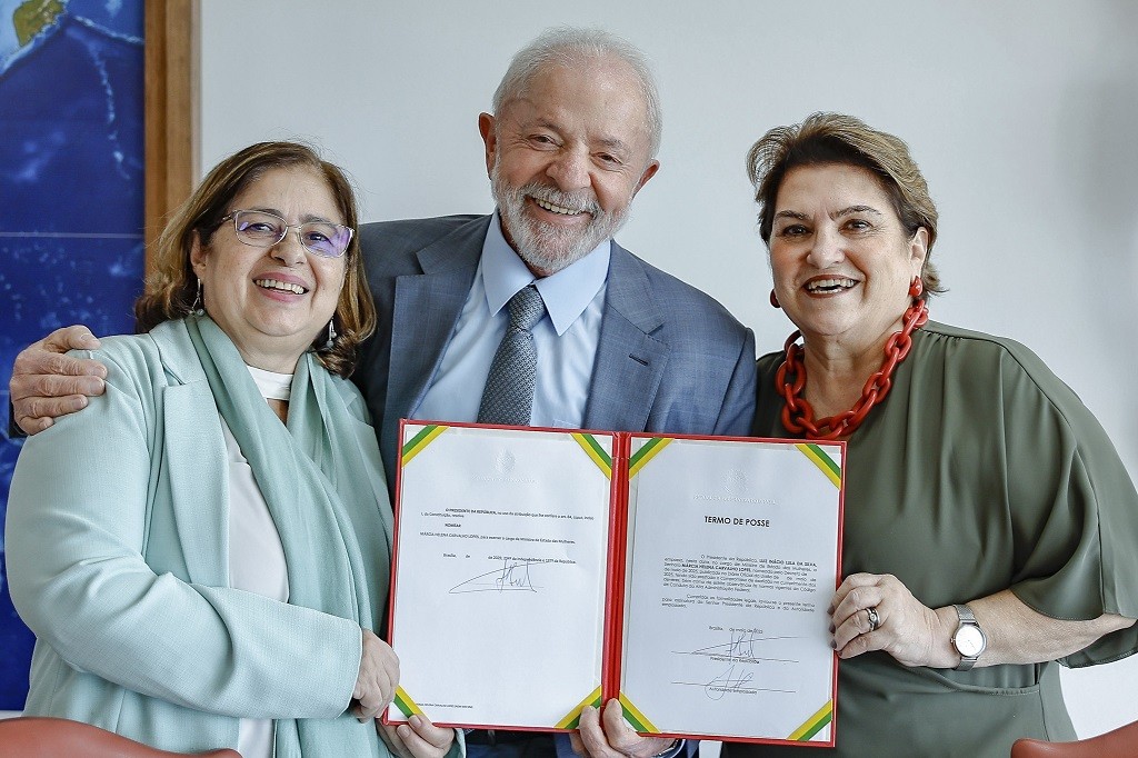 Lula empossa Márcia Lopes no Ministério das Mulheres
