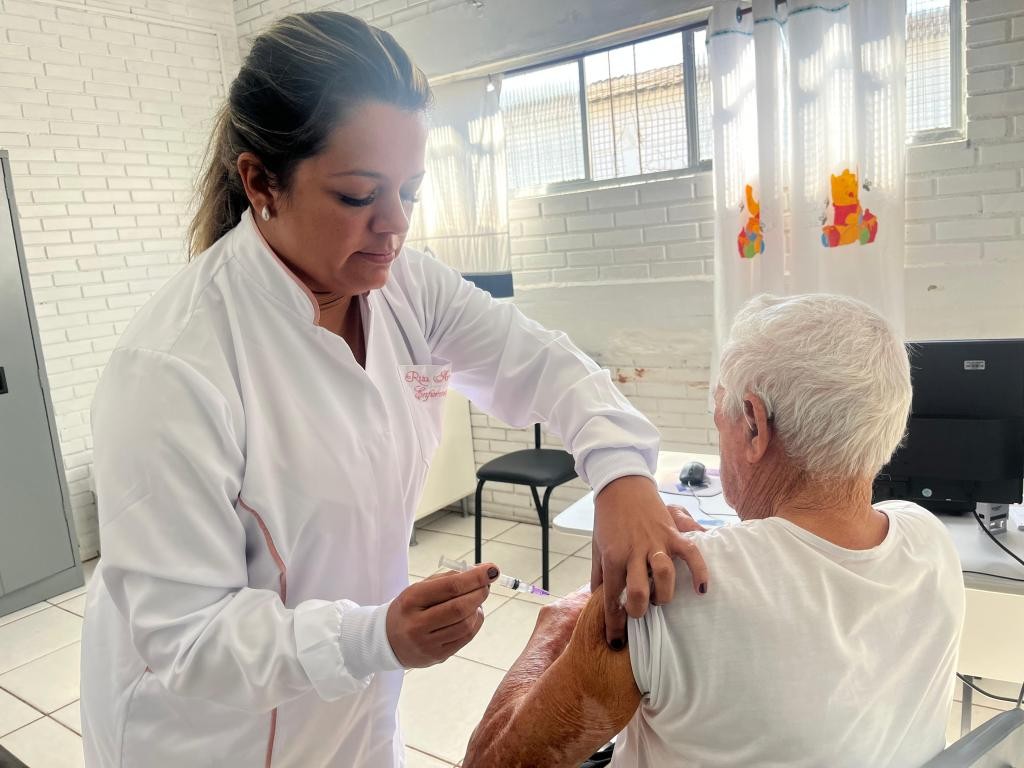 Dia D de vacinação contra a gripe imuniza mais de 2 mil pessoas em Rio Grande