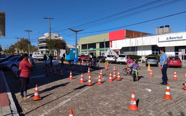SMTT realiza ações educativas durante o Maio Amarelo em São José do Norte