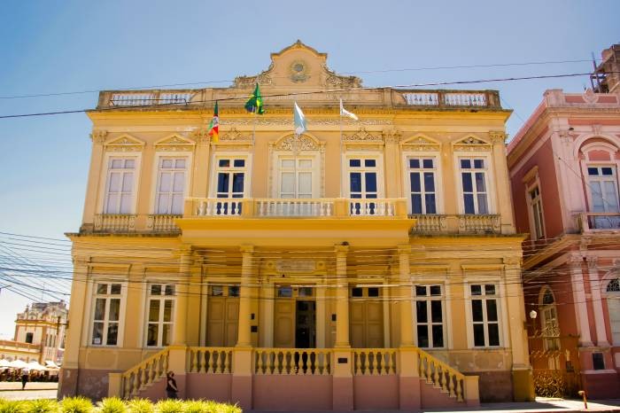 Vice-prefeita recebe Comissão Organizadora da Conferência da Cidade de Pelotas