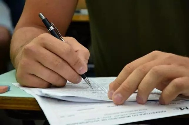 Inscrições para o Enem 2025 começam nesta segunda com novidades para estudantes do 3º ano