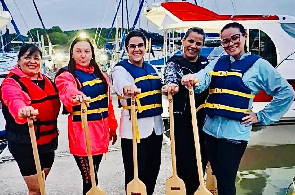 Equipe Panapaná Dragon Boat representa Rio Grande em evento internacional em São Paulo