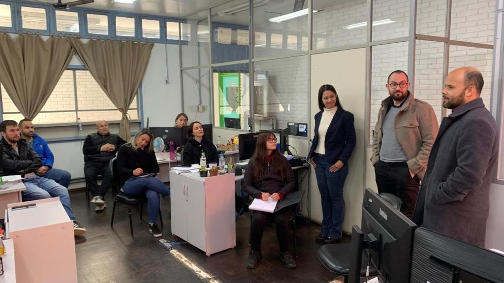 Rio Grande caminha para certificação ISO 9001 na Sala do Empreendedor