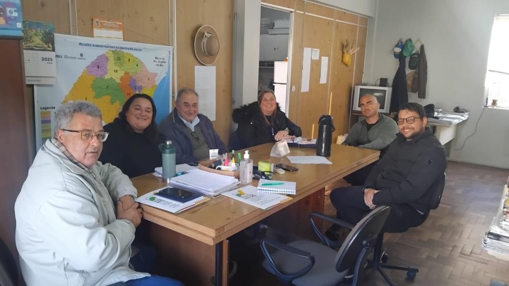 Secretaria do Cassino e Emater discutem possíveis investimentos para a Feira do Produtor